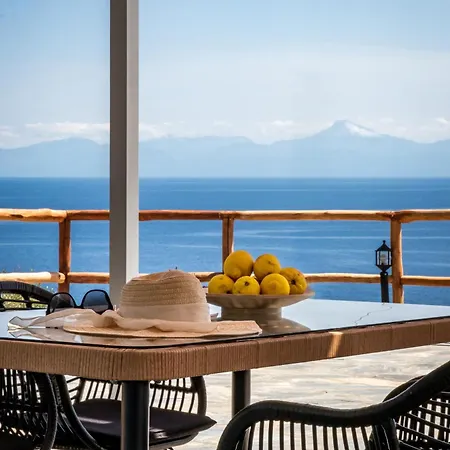 Camellia - Pure Sea View